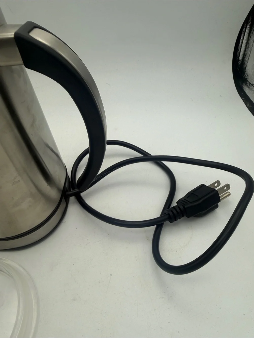 Gourmia Stainless Steel Electric Milk Frother Silver & Black works great